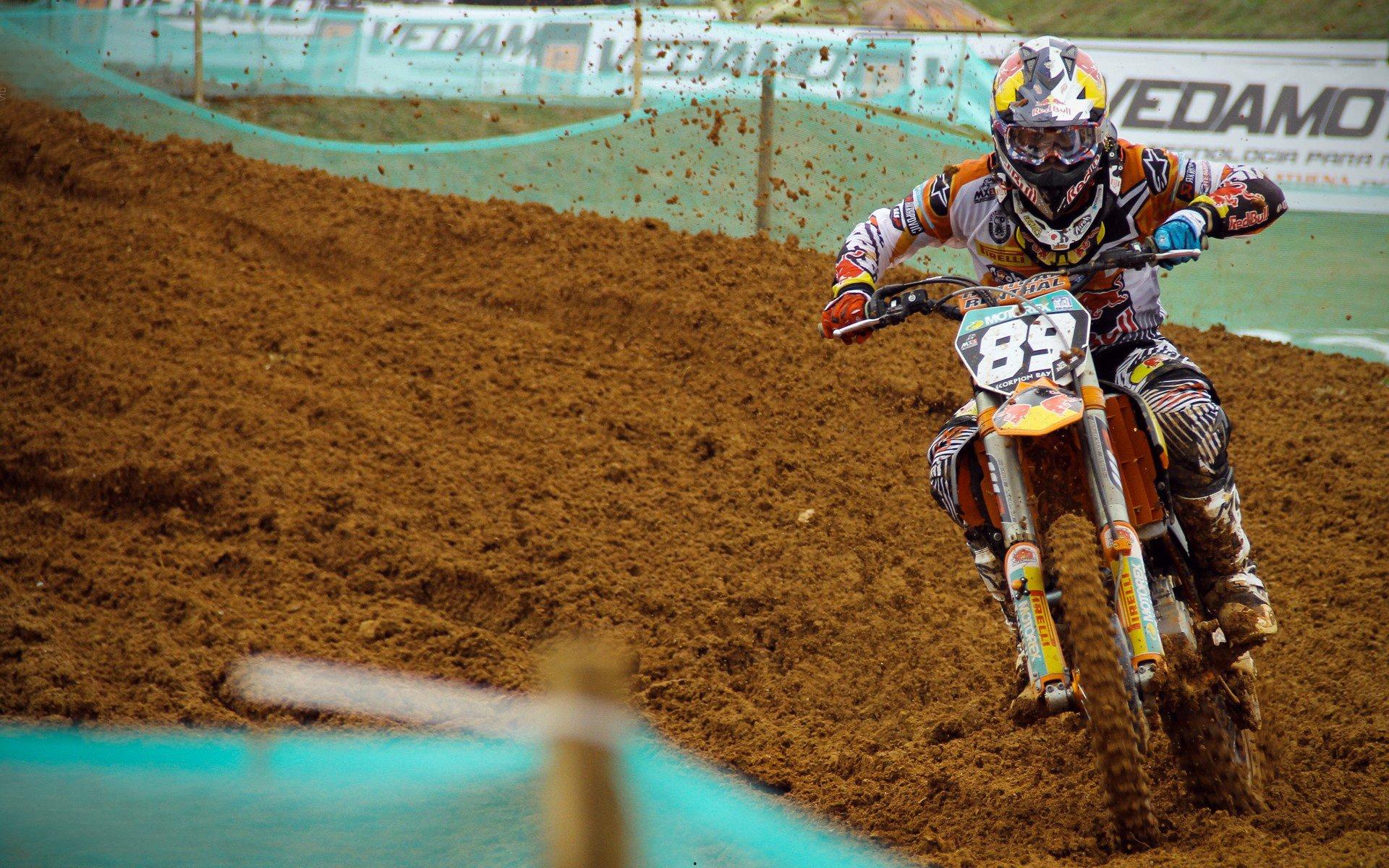 昔日豪门深陷生存危机，奖杯易主、核心离队、等待收购，百年俱乐部面临终极抉择